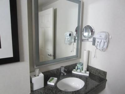 PB Surf Beachside Inn - 23