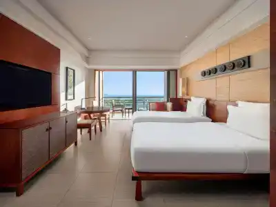 Pullman Oceanview Sanya Bay Resort & Spa - 38