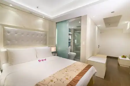 Empress HoChiMinh City - 6