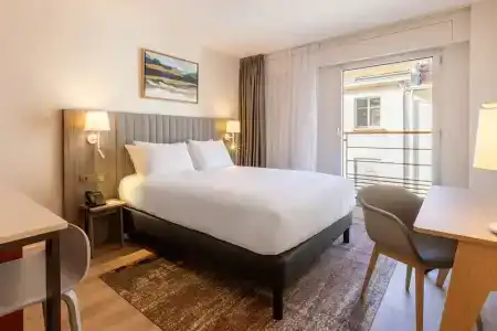 Staybridge Suites Cannes Centre by IHG - 48