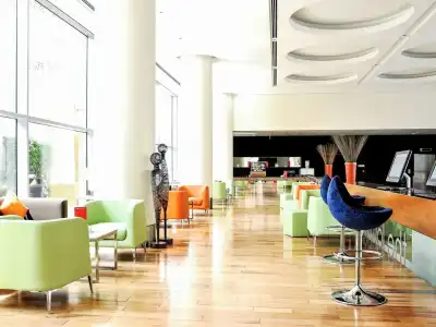 Ibis One Central - 11