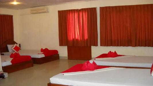 Capitol 3 Guesthouse - 2