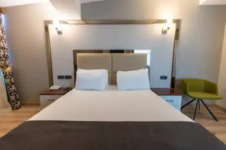 Asia Business Suites - 15