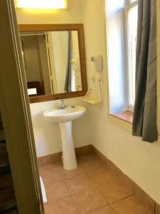 The Mt. Vernon Inn - 9