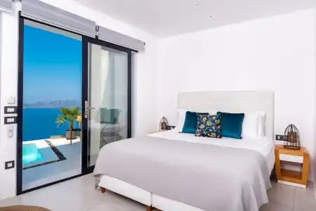 Daydream Luxury Suites - 54