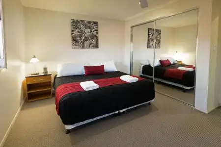 Cardiff Executive Apartments - 67