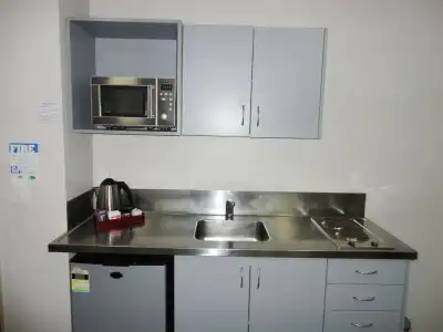 Bealey Avenue Motel - 13