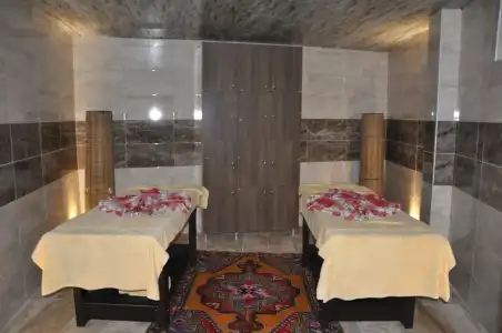 Panoramic Cave & Spa - 25