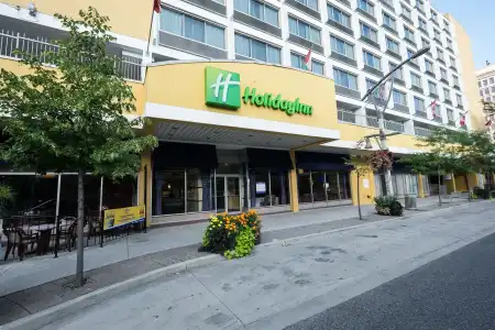 Four Points by Sheraton Windsor Downtown - 0