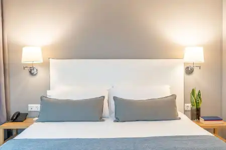 Chroma Fashion Rooms & Apartments - 23
