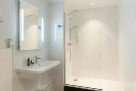 ibis Styles Lyon Confluence - 82