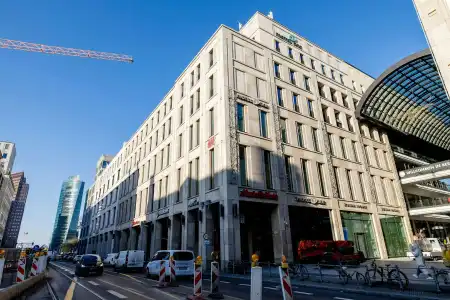 Motel One Berlin - Potsdamer Platz - 14