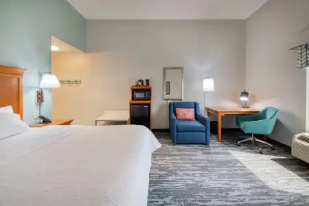 Hampton Inn Wilmington - University Area/Smith Creek Station - 6