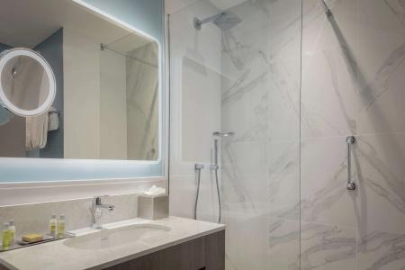 Doubletree by Hilton Angel Kings Cross - 8