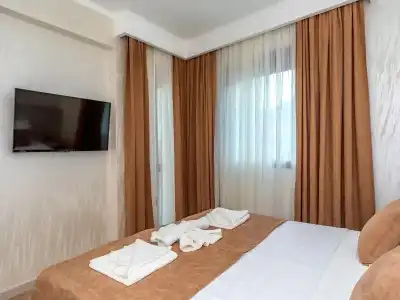 Luxury Apartments Queen - 40