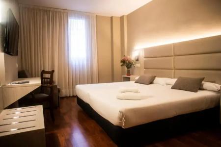 B&B Zaragoza Royal - 76