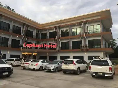 The Lephant - 0