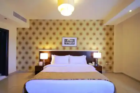 City Rose Suites - 230