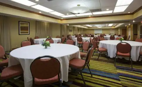 Fairfield Inn by Marriott Evansville West - 12