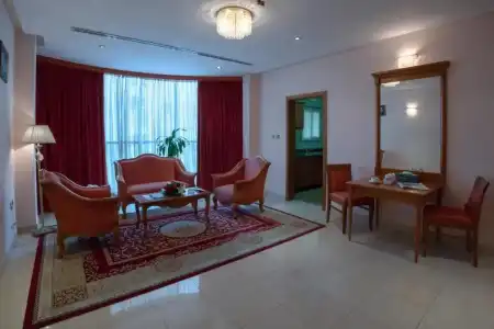 Al Madina Suites Doha - 42