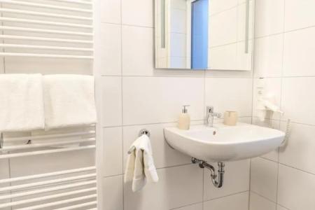 & Restaurant Sparta - 120