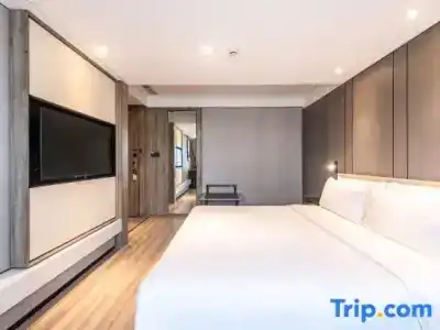 Atour - 44