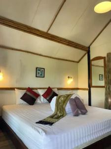 Majestic Sea View Resort - 31