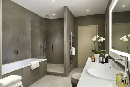 Hôtel Barrière L'Hôtel du Golf Deauville - 77