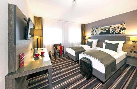 Leonardo Nürnberg - 23