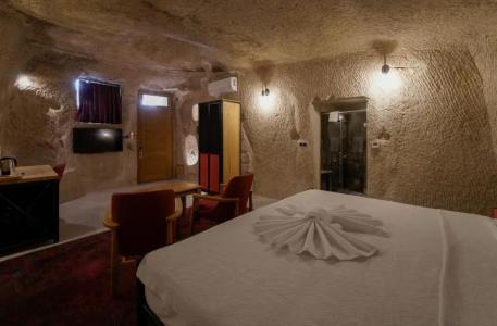 The Niche Cave - 141