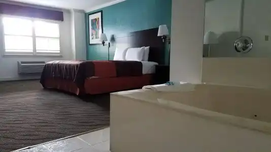 Sunset West, SureStay Collection by Best Western - 48