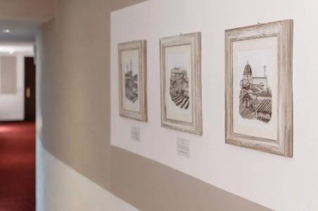 Cardinal of Florence - Recommended for Ages 25 to 55 - 10