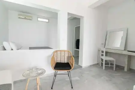Phaos Santorini Suites - 98