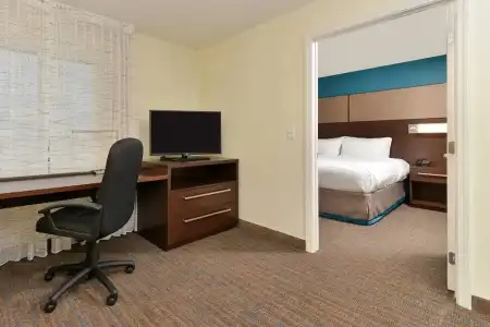 Residence Inn Des Moines Downtown - 64