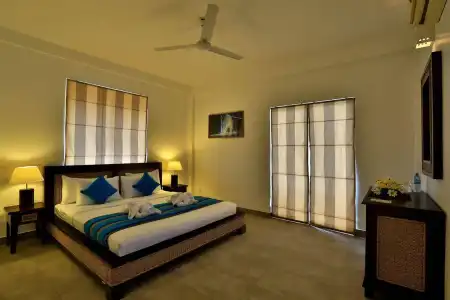 St.Lachlan & Suites - 29