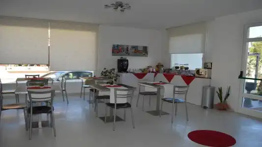Rainbow Resort - 6