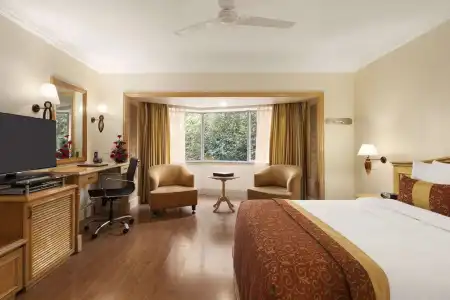 Ramada Plaza by Wyndham Palm Grove - 6