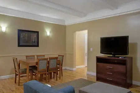 Best Western Plus Hospitality House - 16