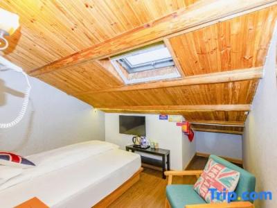 Qilan Boutique Homestay - 13