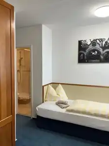 am Bayrischen Platz - 37