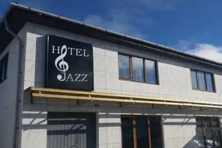 Jazz - by Keflavik Airport - Reykjavik - Iceland - 0