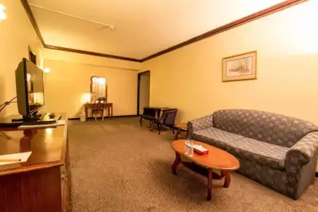 Rolla Suites - 18