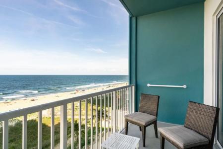 DoubleTree by Hilton Ocean City Oceanfront - 144