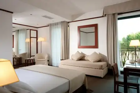 Bellevue & Resort - 4