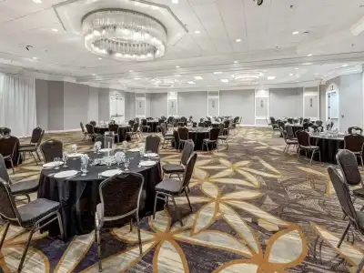 DoubleTree by Hilton Wichita Airport - 20