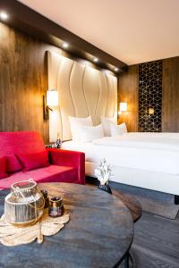 PLAZA Premium - 72