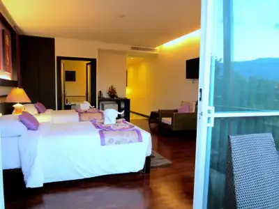 Mountain Creek Wellness Resort - 3