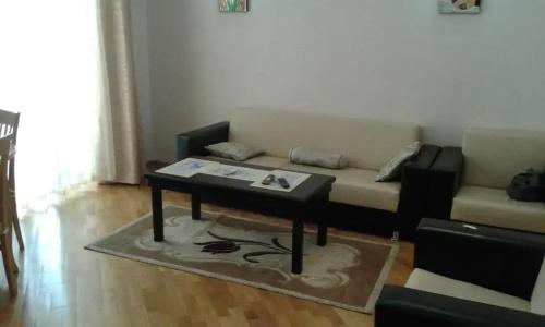 Nizami Street 2 - 16
