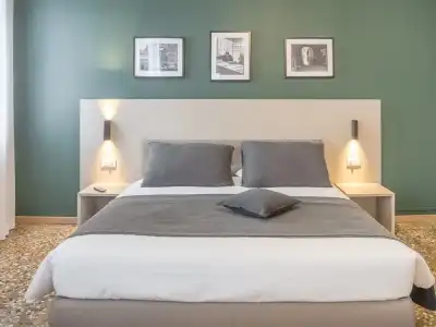 Grand Canal Suites - 96