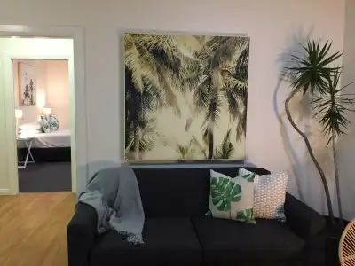 Hibiscus Motel - 1